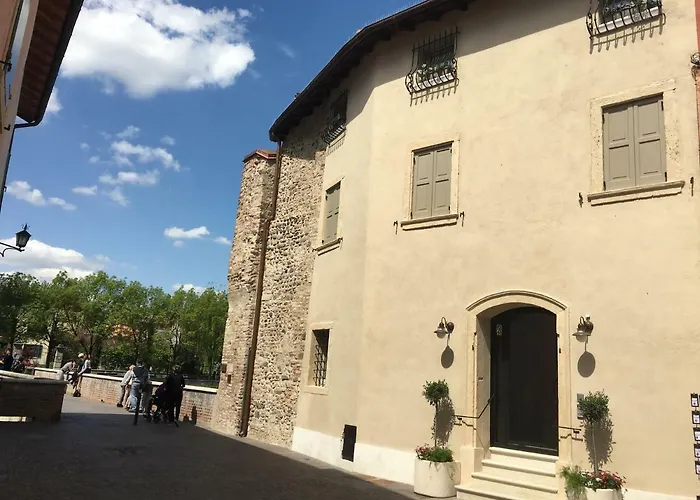 Il Balcone Sul Mincio 발레지오술민쵸