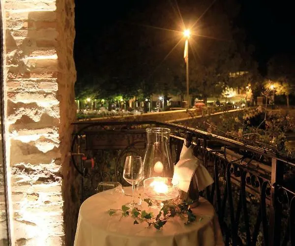 Il Balcone Sul Mincio 게스트하우스 *